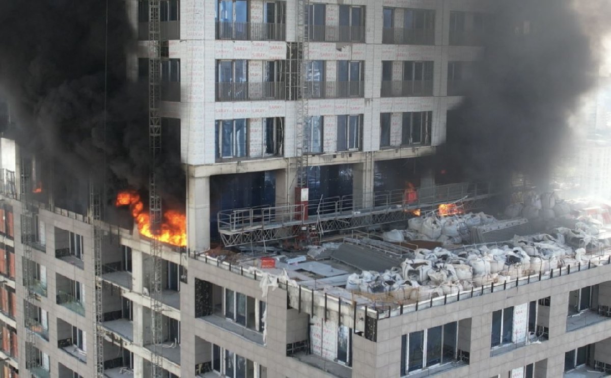 Ataşehir’de lüks projede korkutan yangın