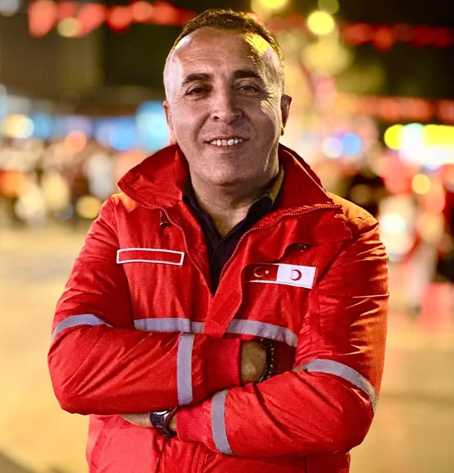 Yılmaz Sezgin'den 23 Nisan Mesajı