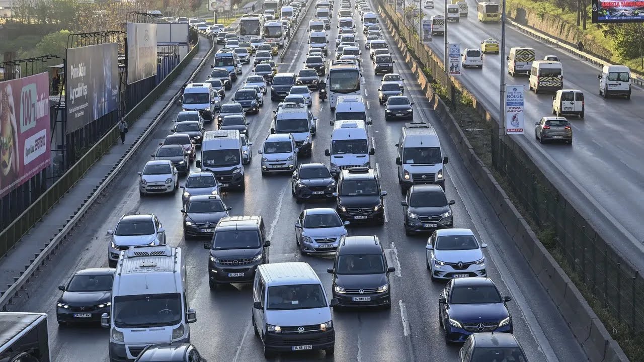 Tatil bitti, İstanbul'da trafik çilesi başladı