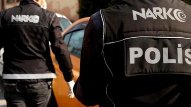 Çekmeköy''de narkotik operasyonunda çatışma: 1 polis şehit oldu
