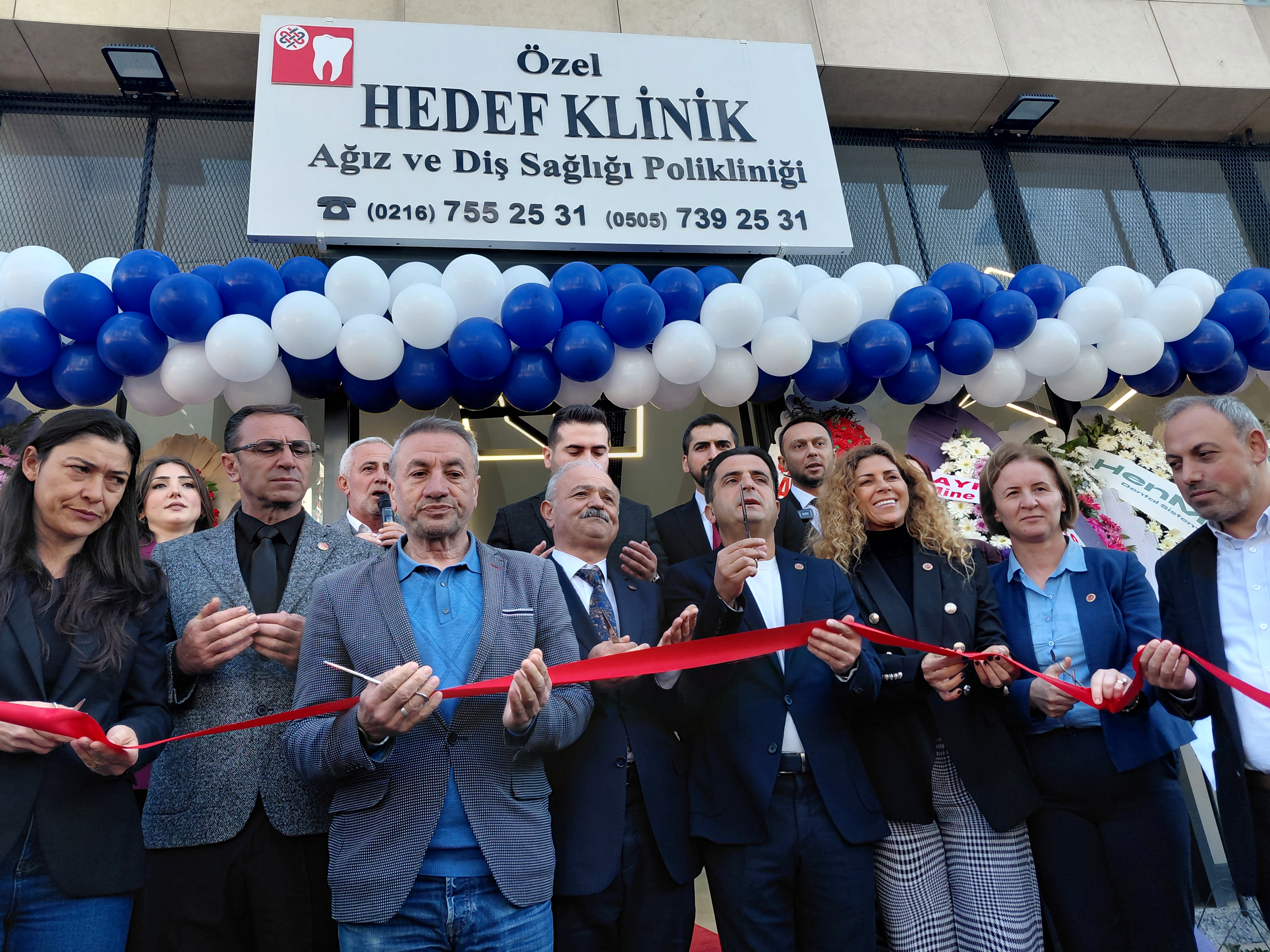 Hedef Diş Polikliniği, Çekmeköy'de Görkemli Bir Açılışla Hizmete Girdi