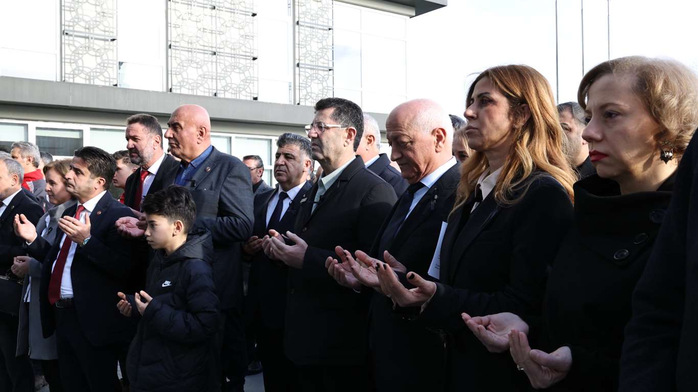 ÇEKMEKÖY'DE ANLAMLI PROGRAM 6 ŞUBAT DEPREMLERİ ÇEKMEKÖY’DE ANILDI