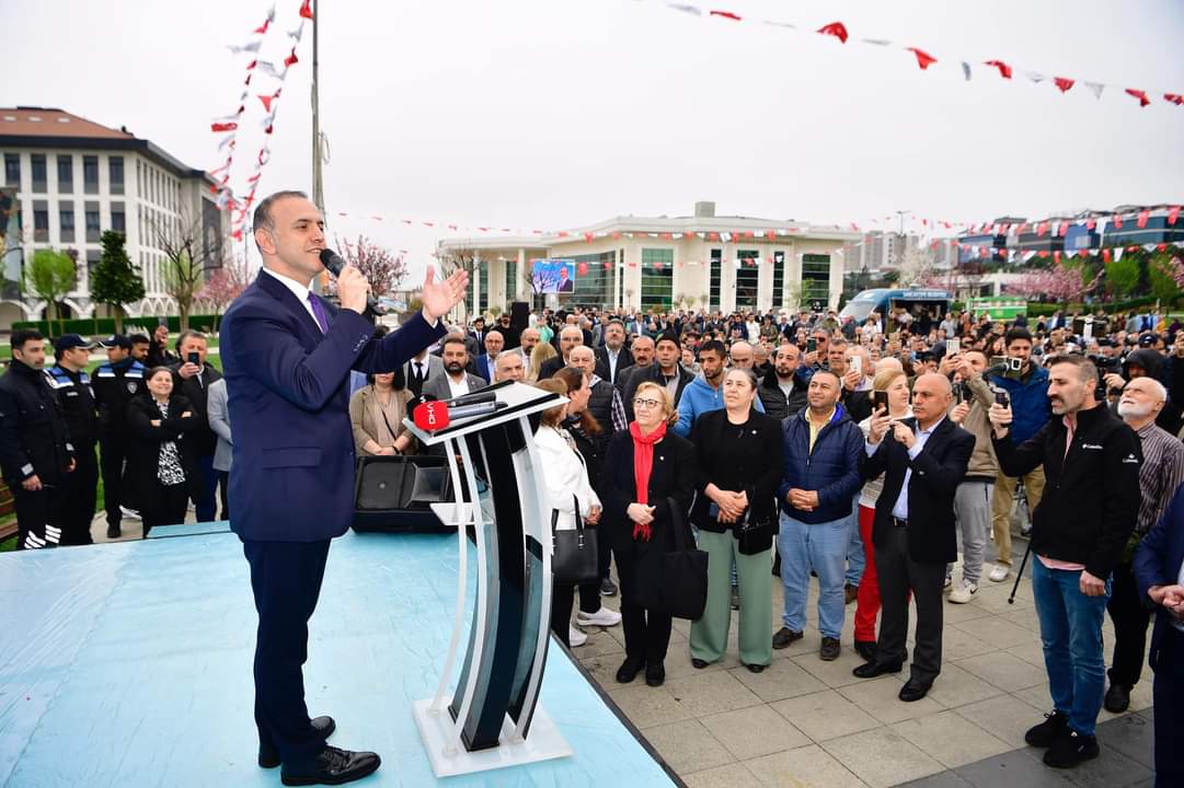 Alper Yeğin : Halka açık bir belediye binası olacak