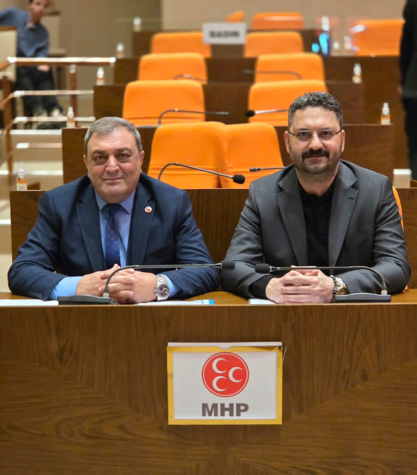 Cenap Yağmur, belediye meclisinde önemli konuları gündeme taşımaya devam ediyor.