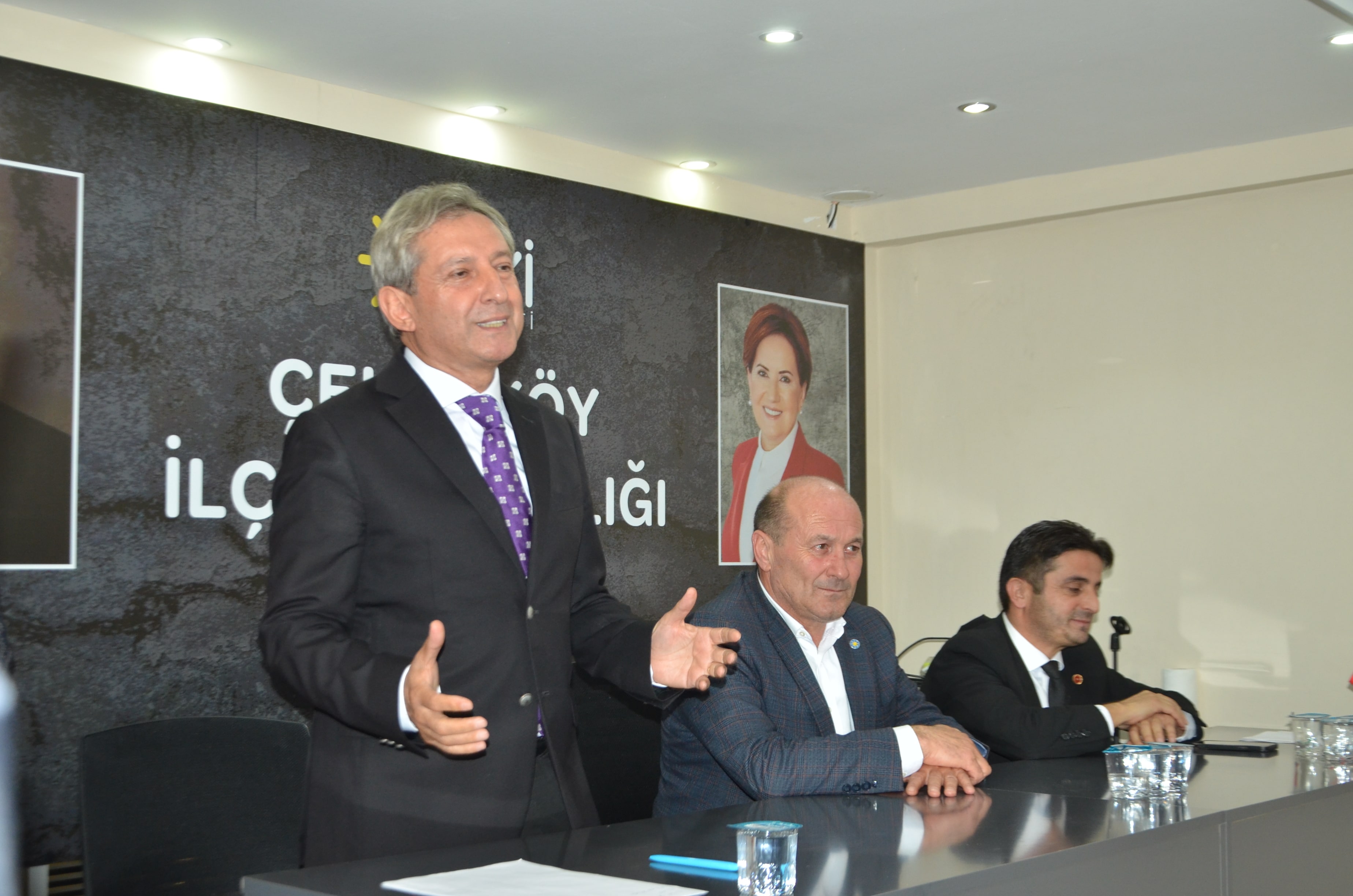 Hüseyin Sipahi İYİ Parti ziyaretinde kime ne mesaj verdi!