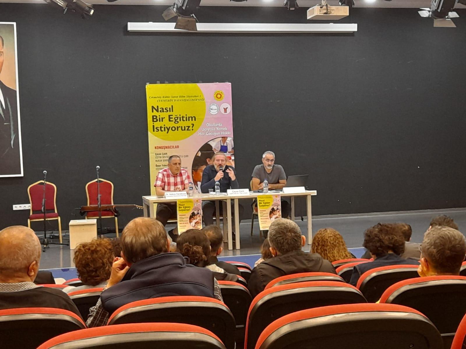 ÇEKMEKÖY'DE EĞİTİM KONULU PANEL...