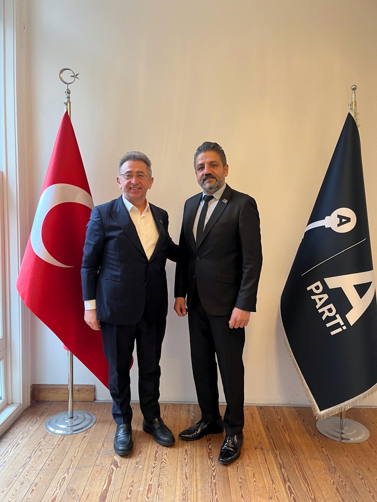Anahtar Parti'nin Çekmeköy ilçe başkanı Atakan Kandemir oldu