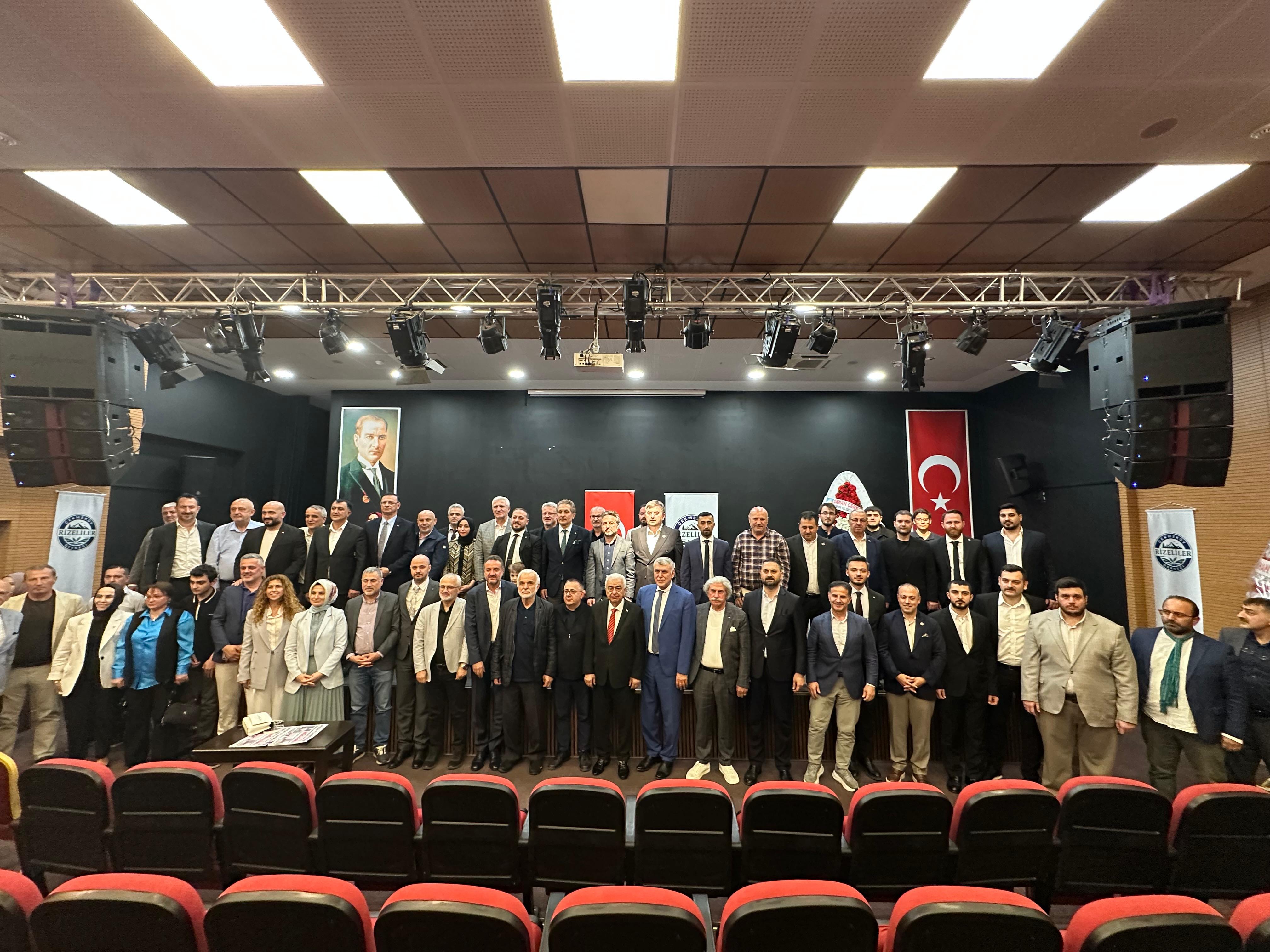 ÇEKMEKÖY RİZELİLER DERNEĞİ’NDE YENİ DÖNEM BAŞLADI