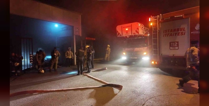 Çekmeköy'de vatandaşların dikkati faciayı önledi! Mahalleli sokağa döküldü