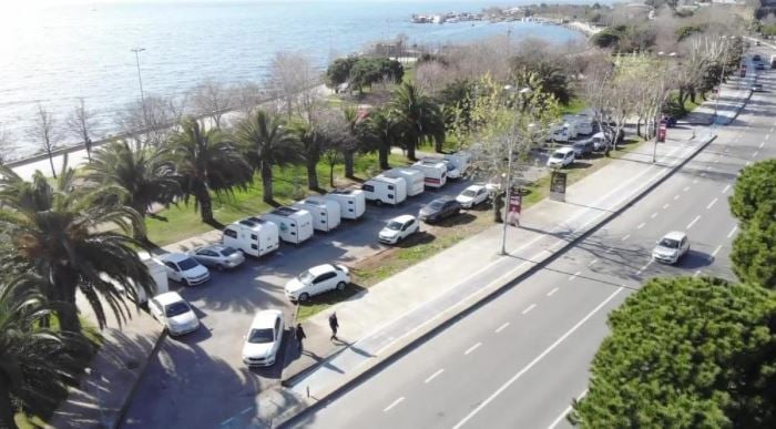 Kartal sahilini işgal ettiler. Vatandaşlar isyan etti
