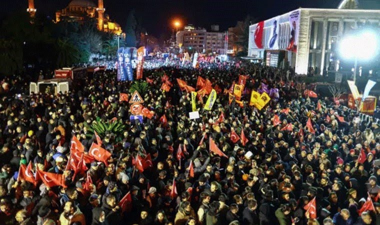 Bir çok gazeteci gözaltına alındı