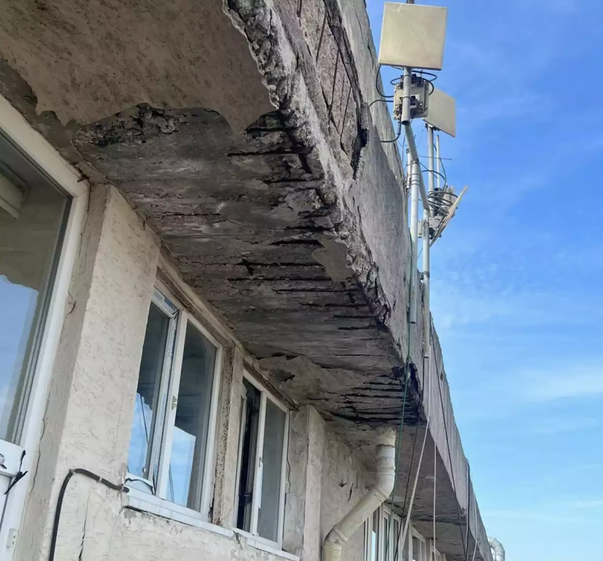 Burası İstanbul Üniversitesi... Tıp fakültesi binaları alarm veriyor