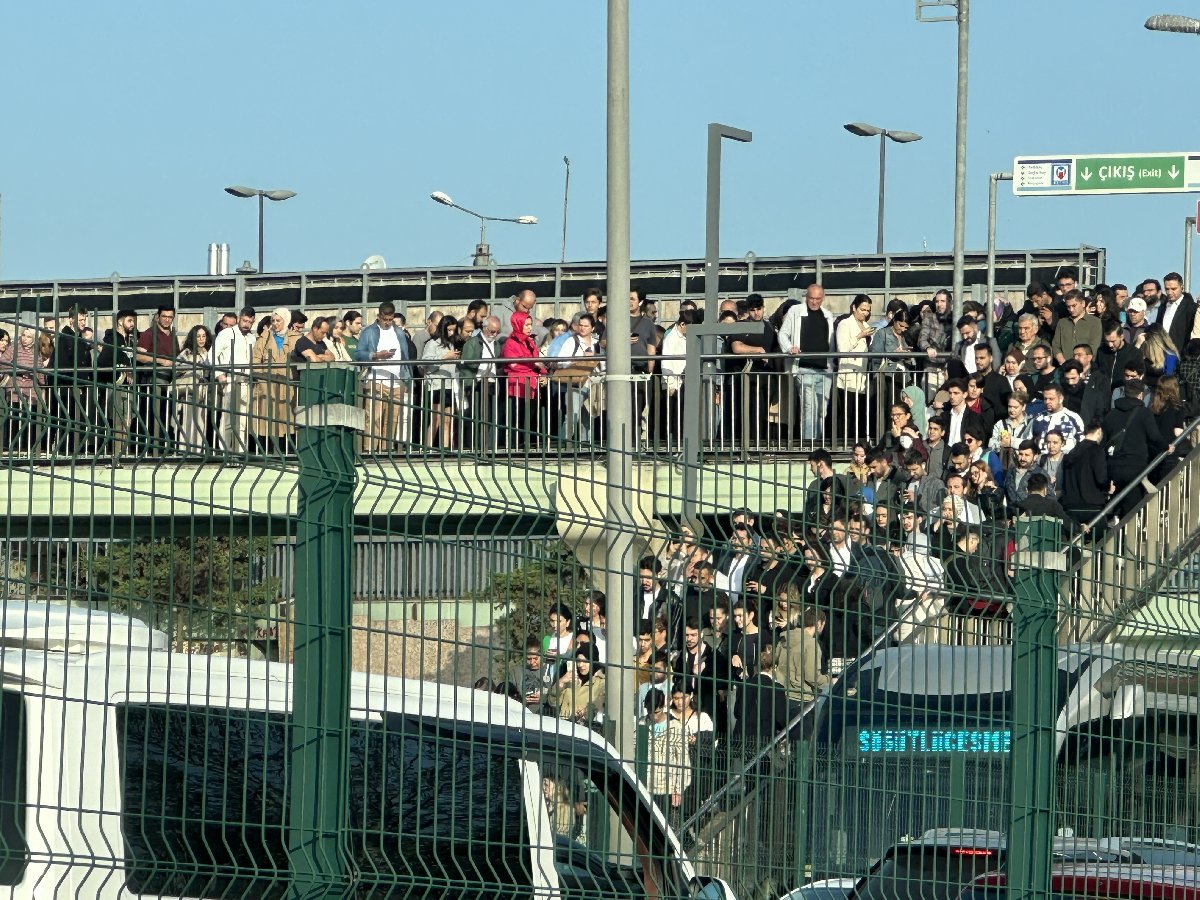 İstanbul’da metrobüs kâbusu